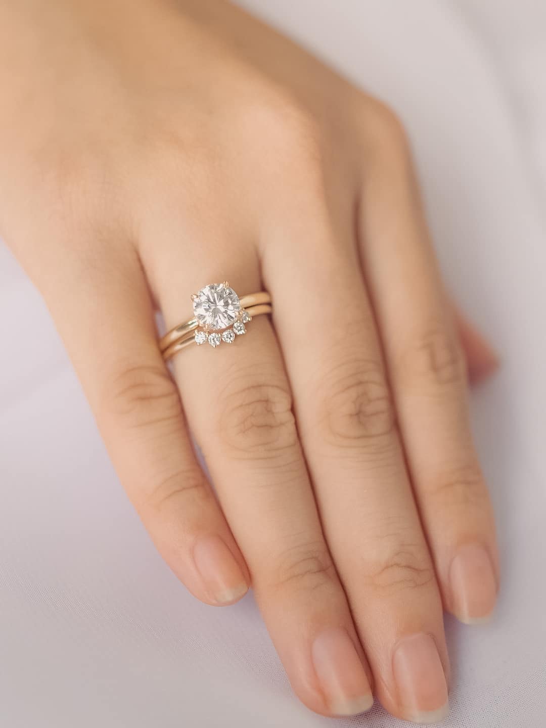 Stunning 1.0 CT Round Moissanite Engagement Ring with Hidden Halo Design 9