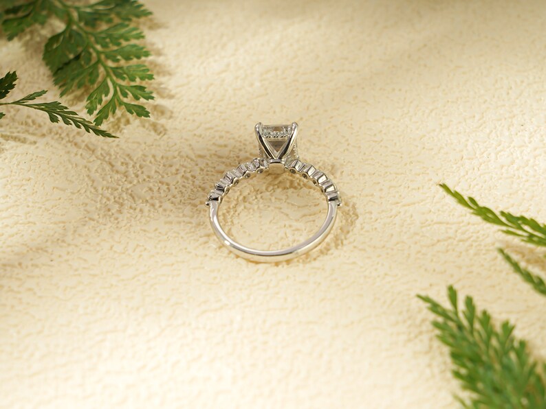 Stunning 1.0 - 2.0 CT Emerald Moissanite Engagement Ring with Hidden Halo Design 3
