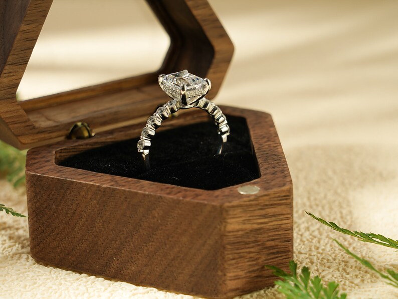Stunning 1.0 - 2.0 CT Emerald Moissanite Engagement Ring with Hidden Halo Design 7