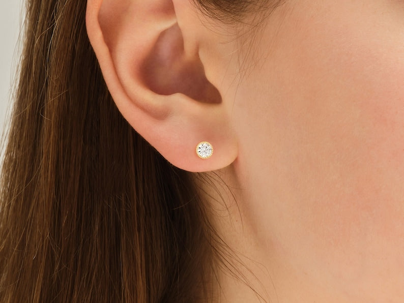 0.50 TCW Round Cut Moissanite Stud Earrings in Gold 6