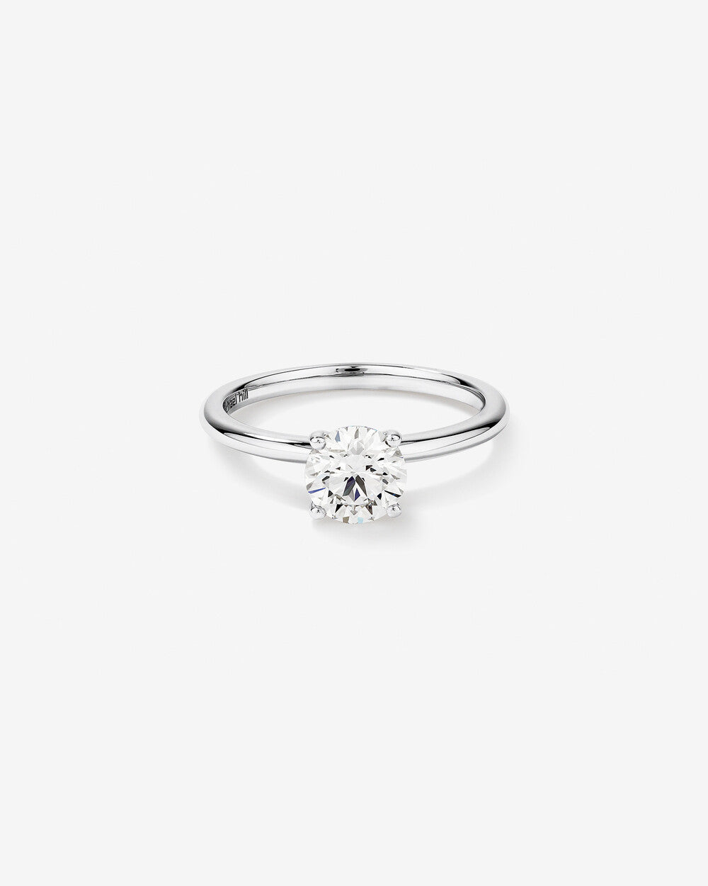 Stunning 1.0 CT Round Moissanite Solitaire Design Engagement Ring 1