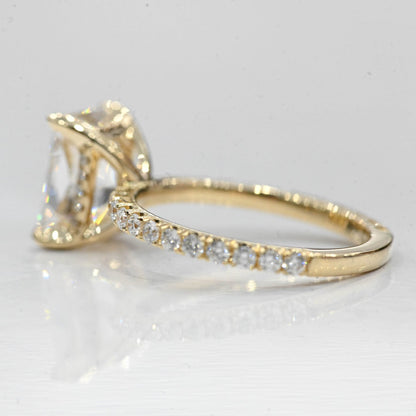 Stunning 3.0 CT Radiant Moissanite Engagement Ring with Hidden Halo & Pave Design 4