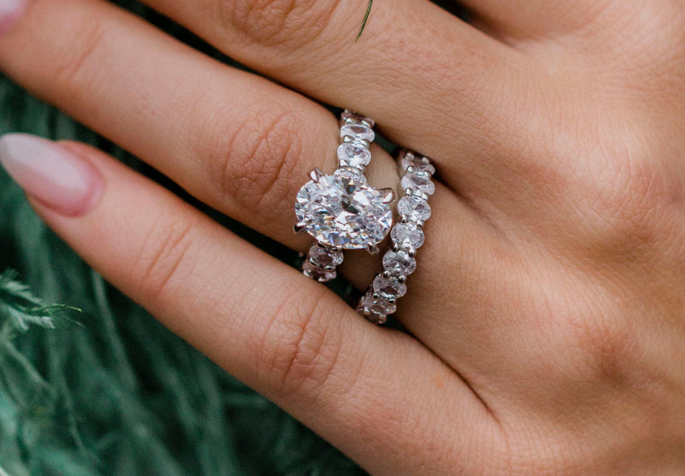 Round Cut Solitaire Style Cubic Zirconia in 925 Sterling Silver Ring 4