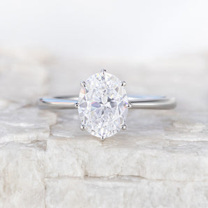 Stunning 1.50 CT Oval Moissanite Engagement Ring with Solitaire Design