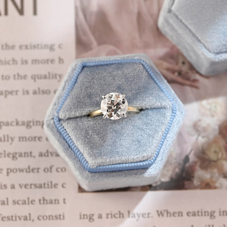 3.0 CT Round Shaped Moissanite Engagement Ring With Hidden Halo Style