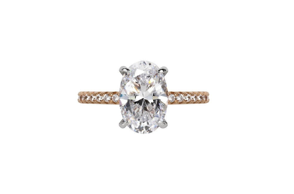 Oval Cut Solitaire Style Cubic Zirconia in 925 Sterling Silver Ring 1