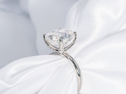 Stunning 5.0 CT Oval Shape Moissanite Engagement Ring with Solitaire Design 7
