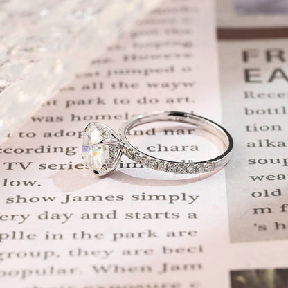 Stunning 1.0 CT Round Moissanite Engagement Ring with Hidden Halo Design 5