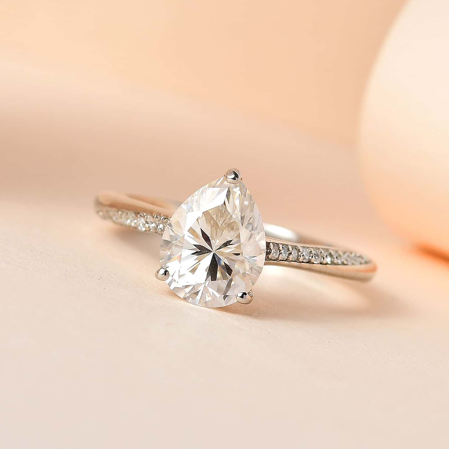 Pear Cut Pave Style Cubic Zirconia in 925 Sterling Silver Ring 2