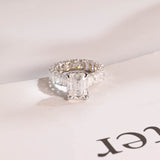 Stunning 1.0 - 2.0 CT Emerald Moissanite Engagement Ring With Hidden Halo Design 1