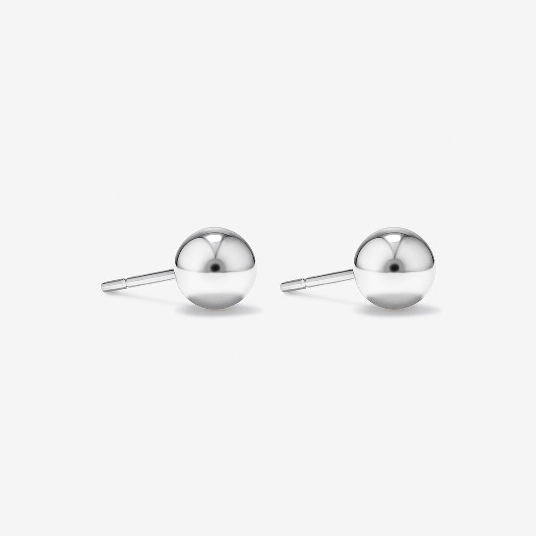 Round Cut Cubic Zirconia in 925 Sterling Silver Earrings 1