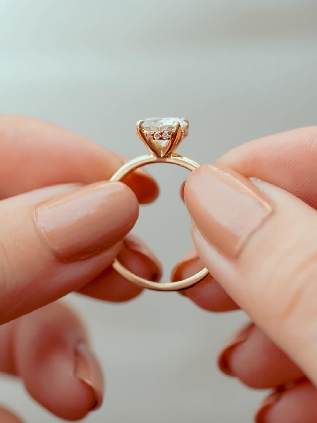 Stunning 1.0 CT Round Moissanite Engagement Ring with Hidden Halo Design 6