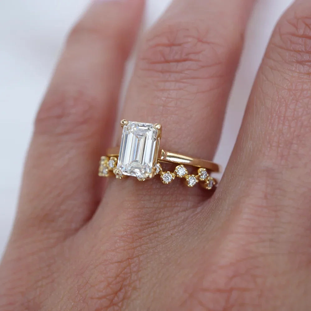 Stunning 0.20 CT Round Cut Moissanite Stones Cluster Wedding Bands 5