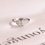 Stunning 1.0 - 2.0 CT Emerald Moissanite Engagement Ring With Cluster & Bezel Design 1