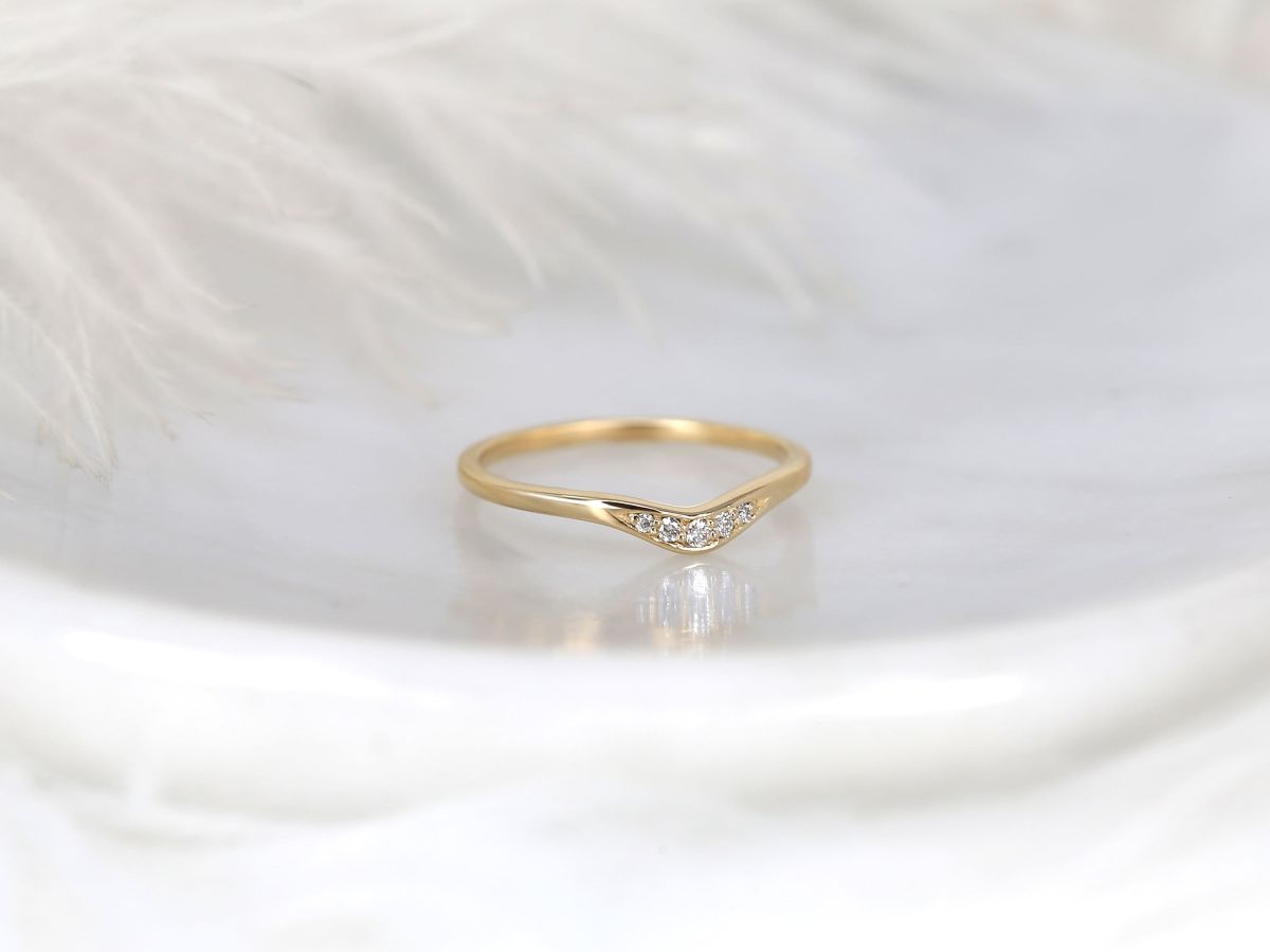 Stunning 0.06 TCW Round Moissanite Stones Curved Wedding Bands 2