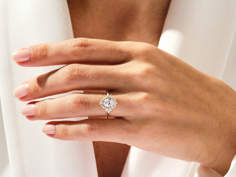 Stunning 1.50 CT Oval Moissanite Engagement Ring with Cluster Design 8