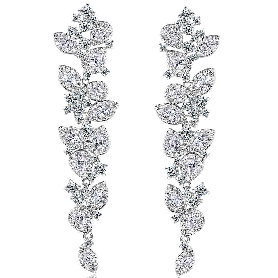 Round Cut Cubic Zirconia in 925 Sterling Silver Earrings 1