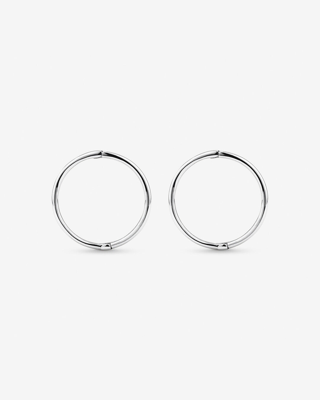 Round Cut Cubic Zirconia in 925 Sterling Silver Earrings 3