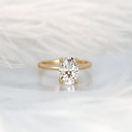 Stunning 2.5 CT Oval Moissanite Engagement Ring with Solitaire Design 3