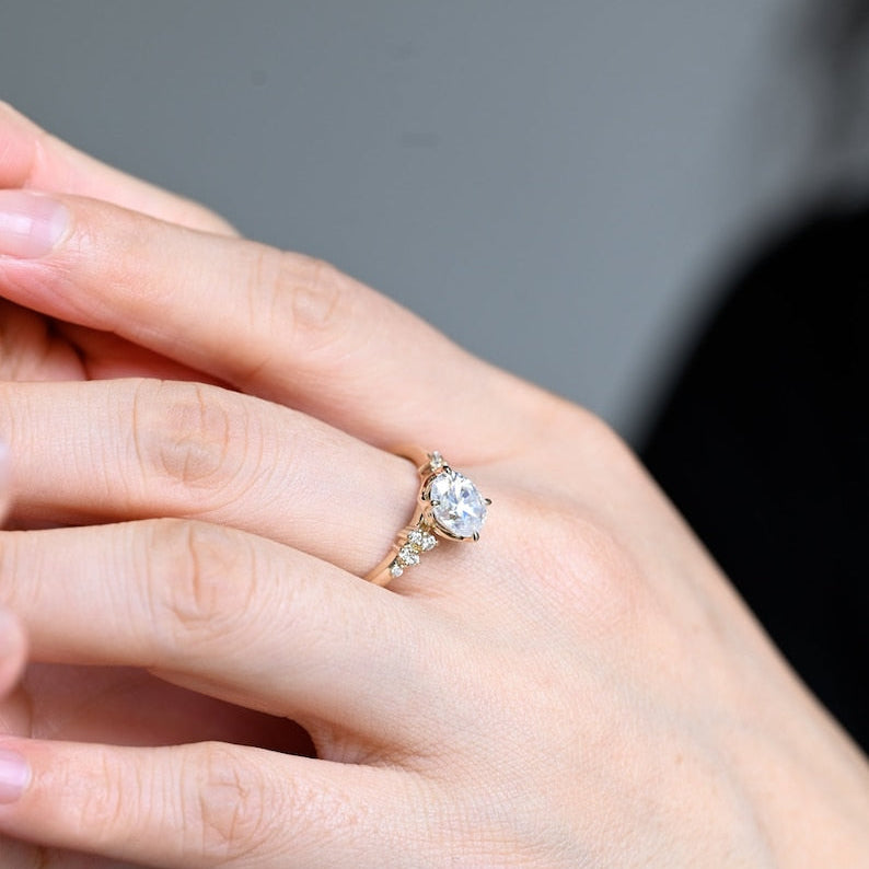 Stunning 1.0 - 2.0 CT Oval Moissanite Engagement Ring with Cluster Design 2