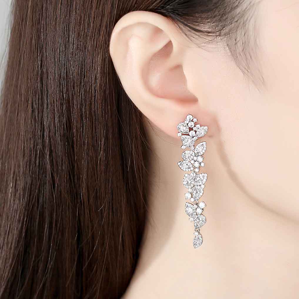 Round Cut Cubic Zirconia in 925 Sterling Silver Earrings 4