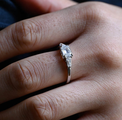 Stunning 2.0 CT Emerald Moissanite Engagement Ring with 3 Stones Design 9