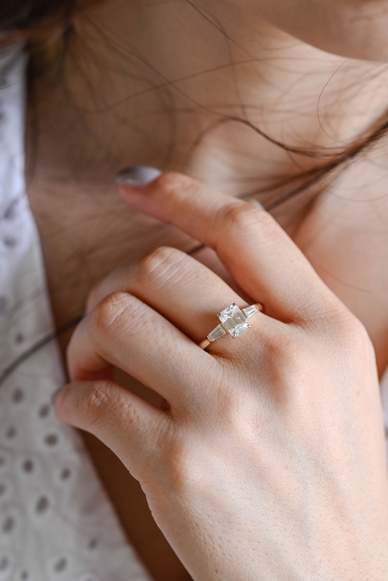 Stunning 1.0 - 2.0 CT Emerald Moissanite Engagement Ring with Three Stone Design 2