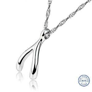 Round Cut Cubic Zirconia in 925 Sterling Silver Necklace