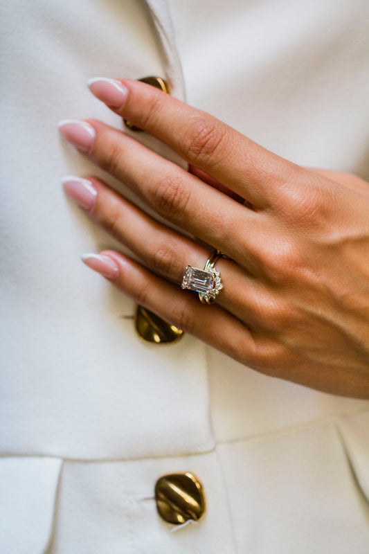 Emerald Cut Solitaire Style Cubic Zirconia in 925 Sterling Silver Ring 2
