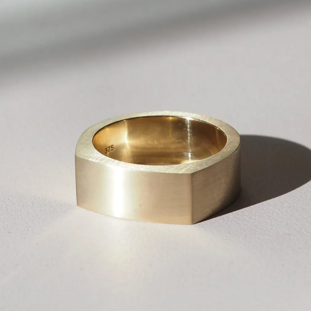 Stunning Men's Flat-Top Wedding Bands 1