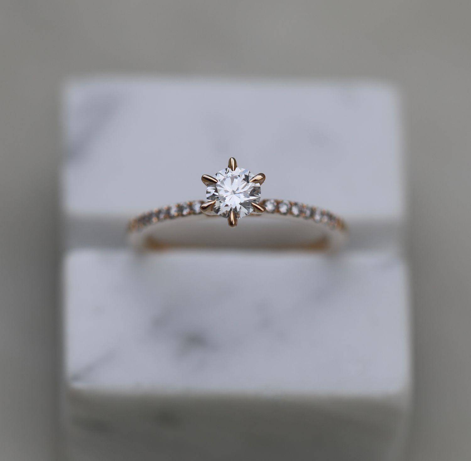 0.50 CT Round Cut Pave CVD E/VS1 Diamond Engagement Ring 1