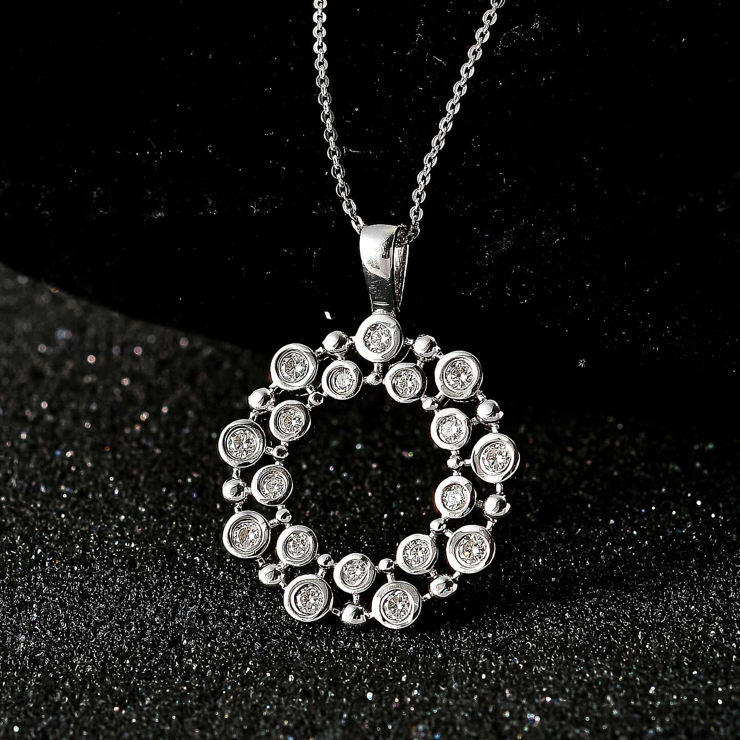 Round Cut Cubic Zirconia in 925 Sterling Silver Necklace 3