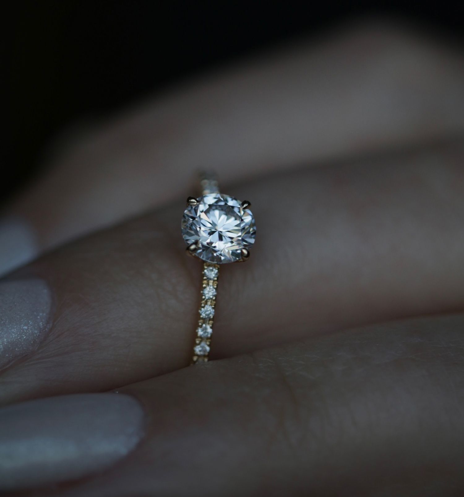 0.85 CT Round Cut Pave CVD E/VS1 Diamond Engagement Ring 3
