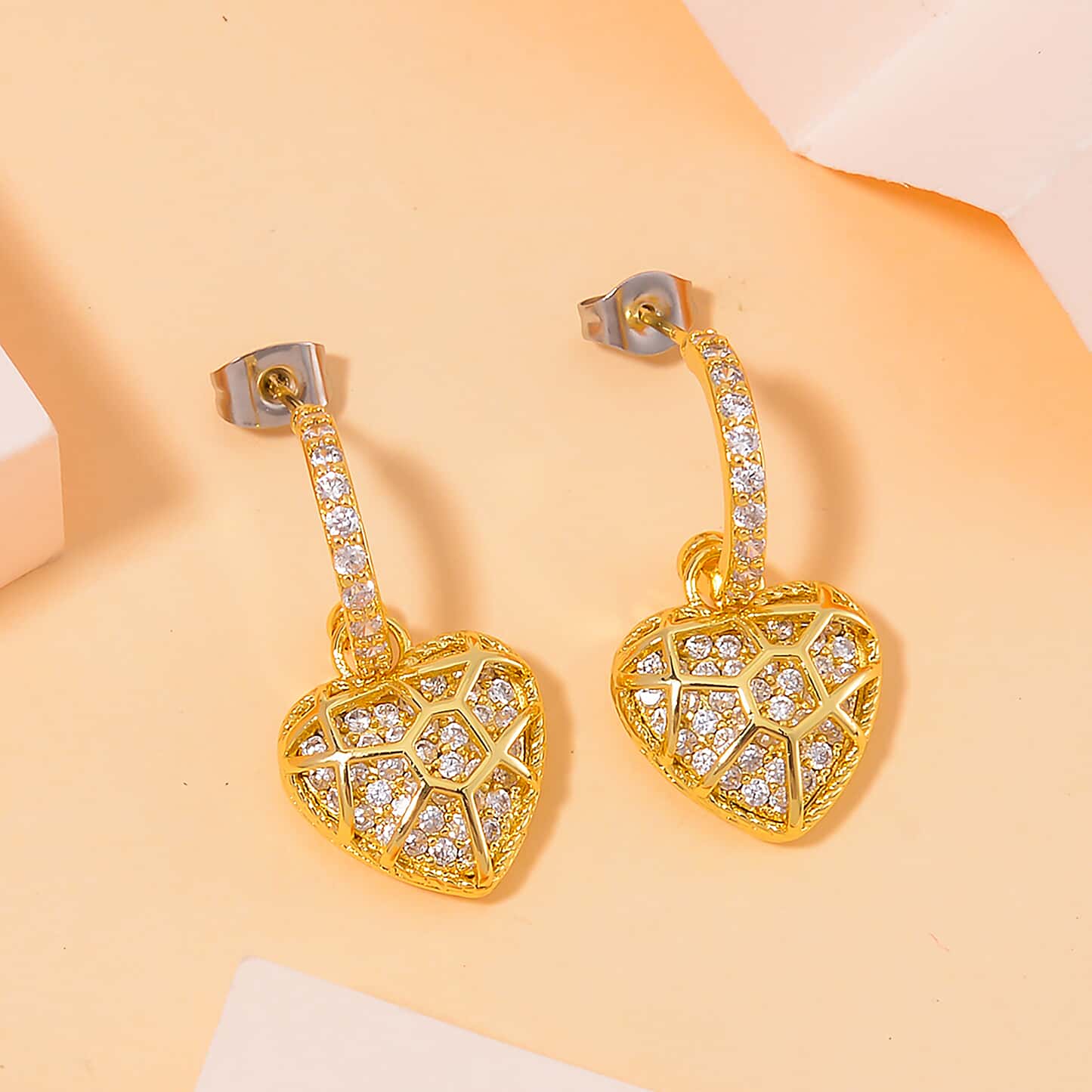 Round Cut Cubic Zirconia in 925 Sterling Silver Earrings 7