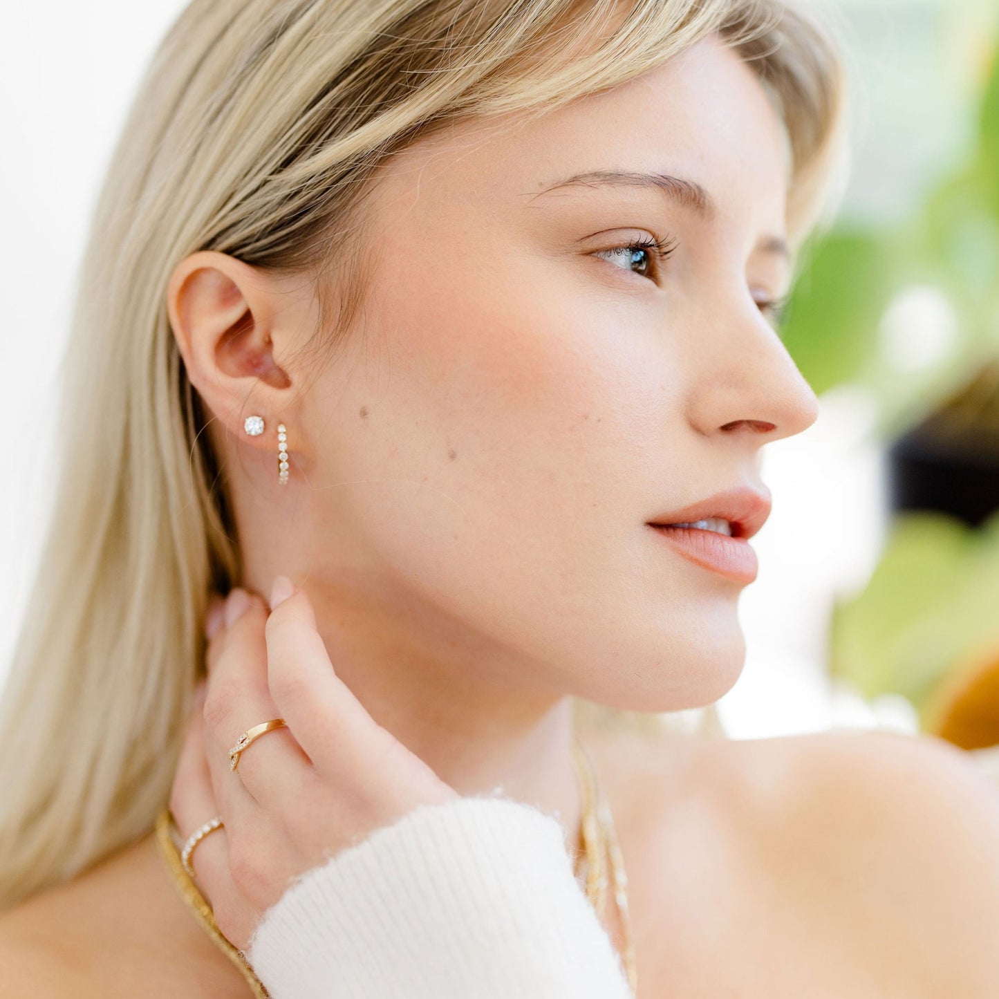 Classic 1.0 TCW Round Shape Moissanite Stud Earrings in Gold 4
