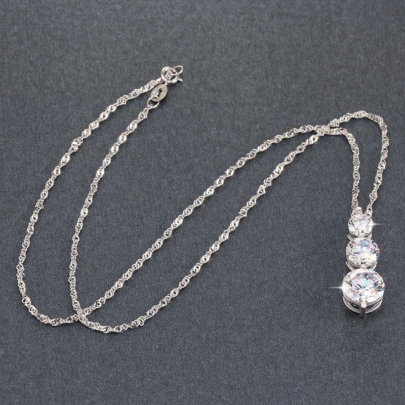 Round Cut Cubic Zirconia in 925 Sterling Silver Necklace 5