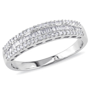 Round Cut Cubic Zirconia in 925 Sterling Silver Wedding Bands