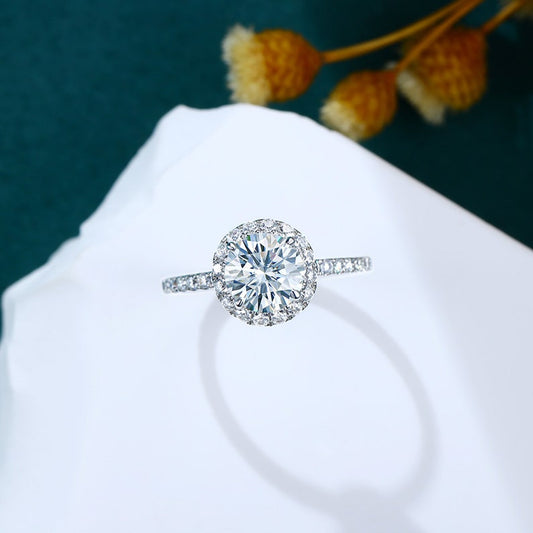 Stunning 1.0 CT Round Cut Moissanite Engagement Ring with Halo & Pave Design 1