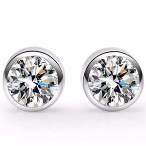 Round Cut Cubic Zirconia in 925 Sterling Silver Earrings