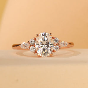 Stunning 2.0 CT Oval Cut Moissanite Engagement Ring with Cluster Design