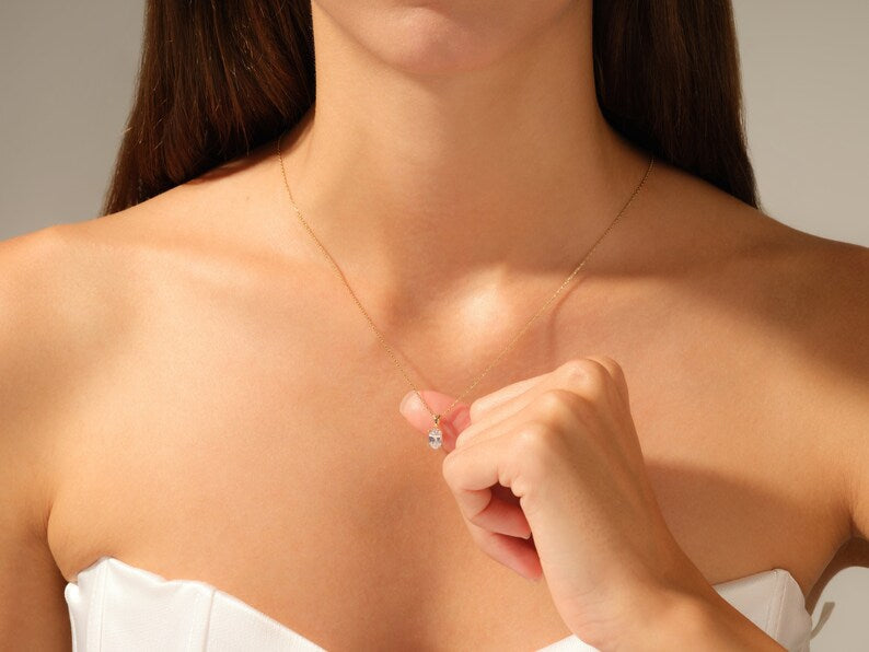 2.0 CT Oval Moissanite Diamond Solitaire Pendant Necklace in Solid Gold 5