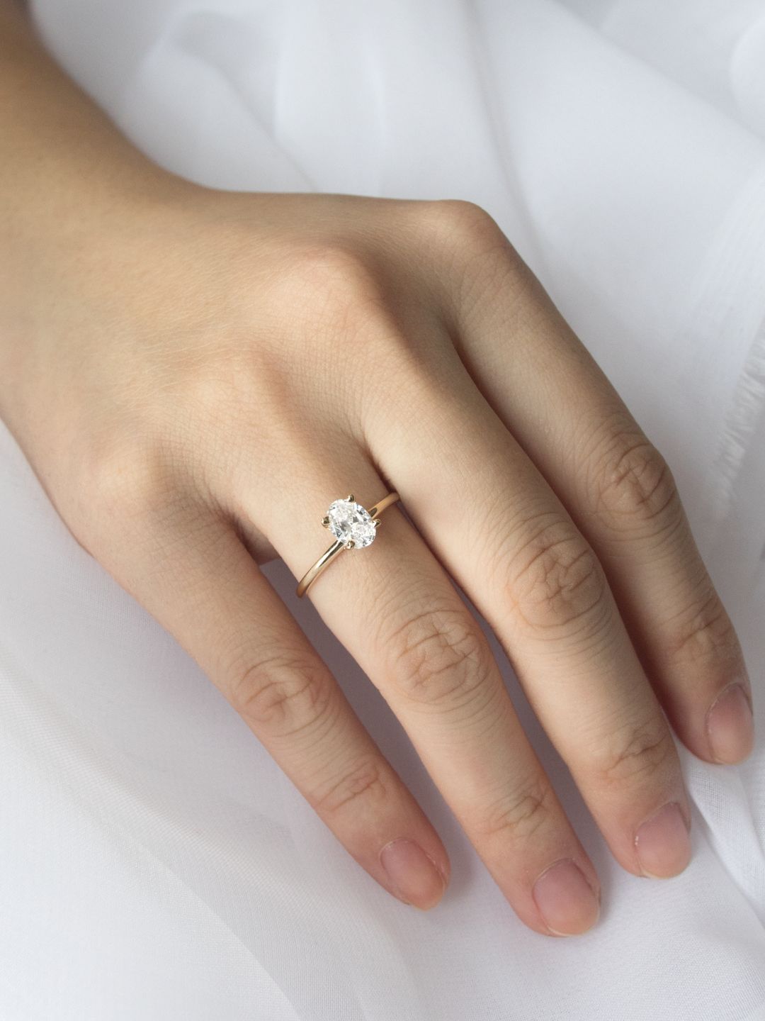 Stunning 1 CT Oval Moissanite Engagement Ring With Solitaire Design 11
