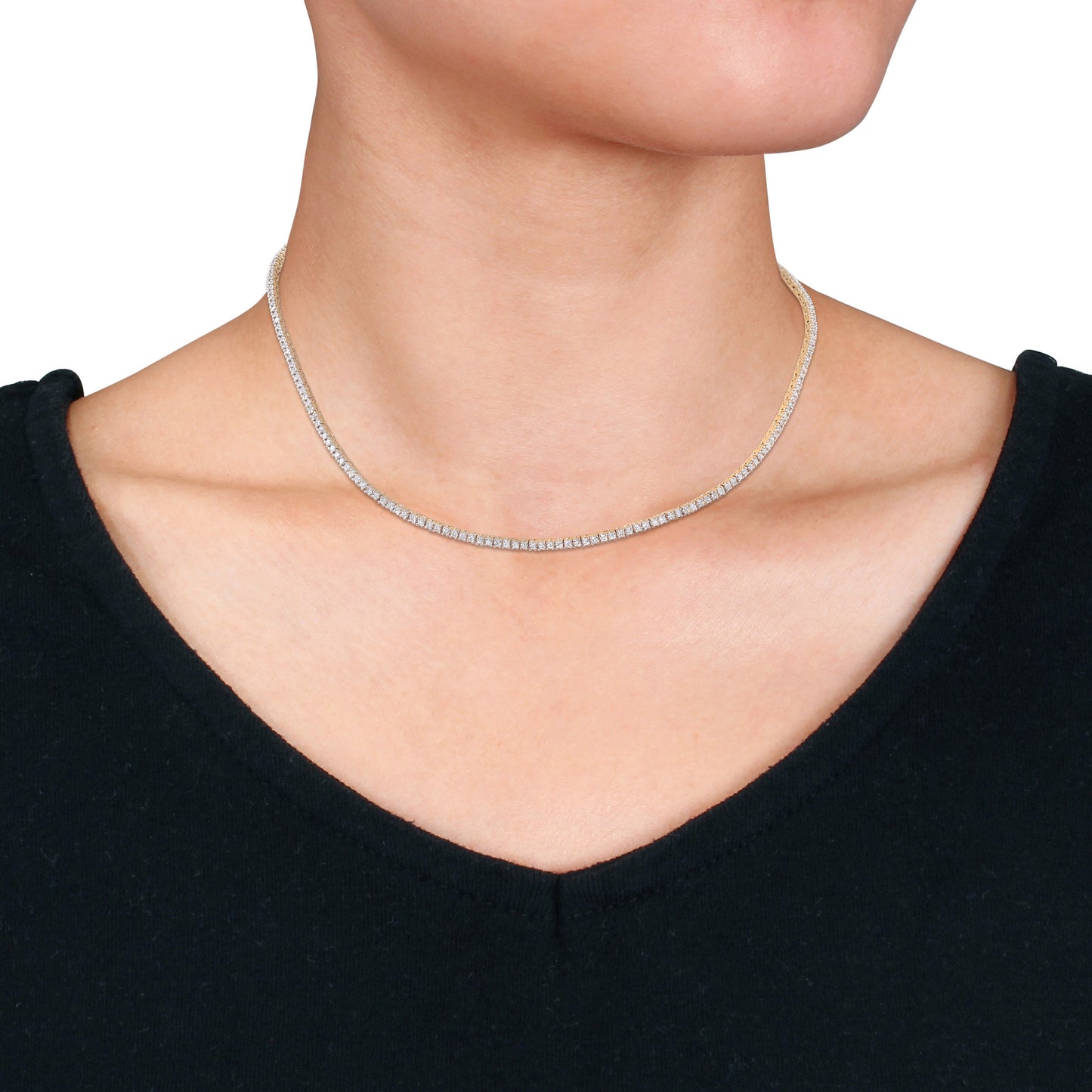 Round Cut Cubic Zirconia in 925 Sterling Silver Necklace 3