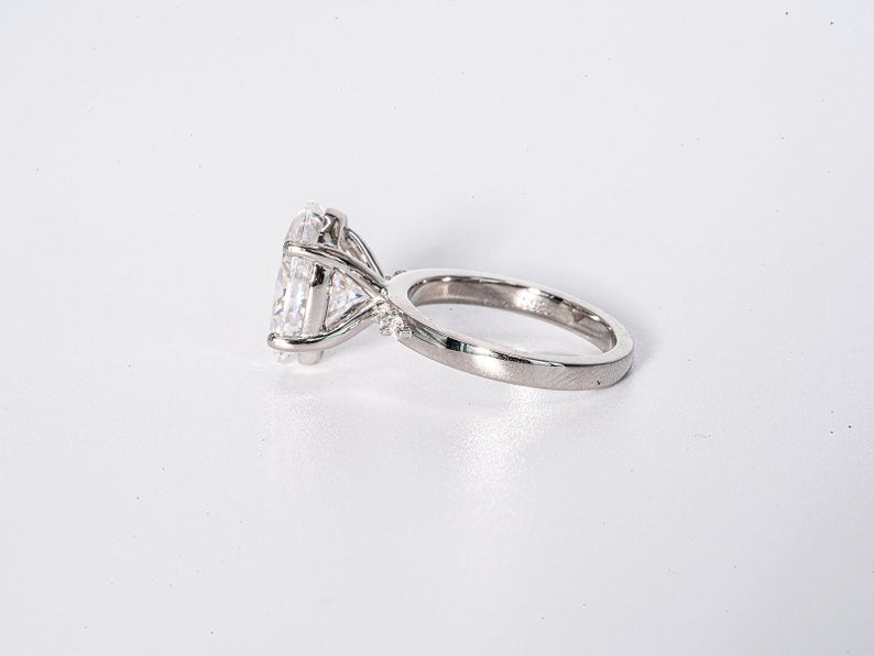 Stunning 3.50 CT Oval Moissanite Engagement Ring with Cluster Design 5