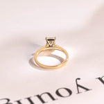 Stunning 1.0 - 2.0 CT Emerald Moissanite Engagement Ring with Solitaire Design 5