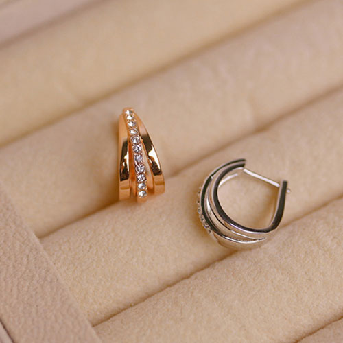 Round Cut Cubic Zirconia in 925 Sterling Silver Earrings 6