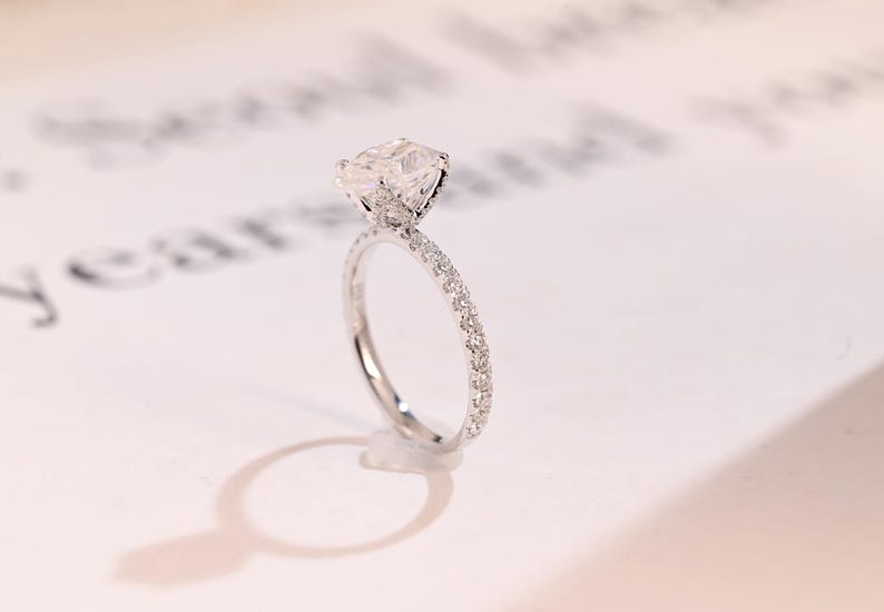 Stunning 1.0 - 2.0 CT Pear Moissanite Engagement Ring with Pave Design 5