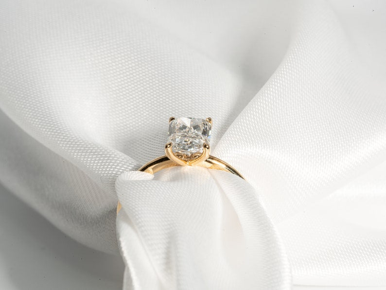 Stunning 1.70 CT Radiant Moissanite Engagement Ring with Solitaire Design 7
