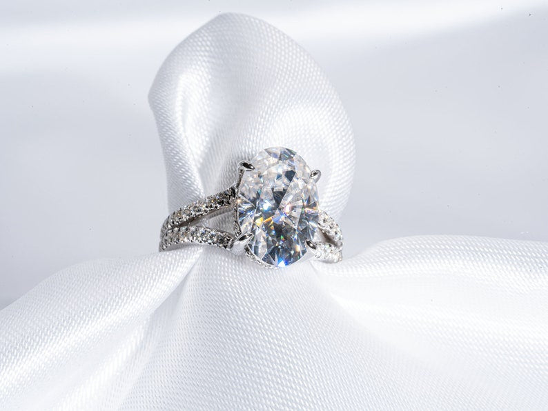 Classic 3.50 CT Oval Moissanite Engagement Ring with Split Shank Design 7