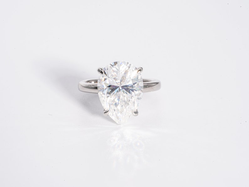 Stunning 5.0 CT Pear Cut Moissanite Engagement Ring with Hidden Halo Design 1